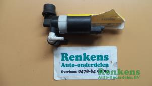 Used Windscreen washer pump Renault Megane III Grandtour (KZ) 1.5 dCi 90 Price € 7,50 Margin scheme offered by Renkens Auto-Onderdelen B.V.