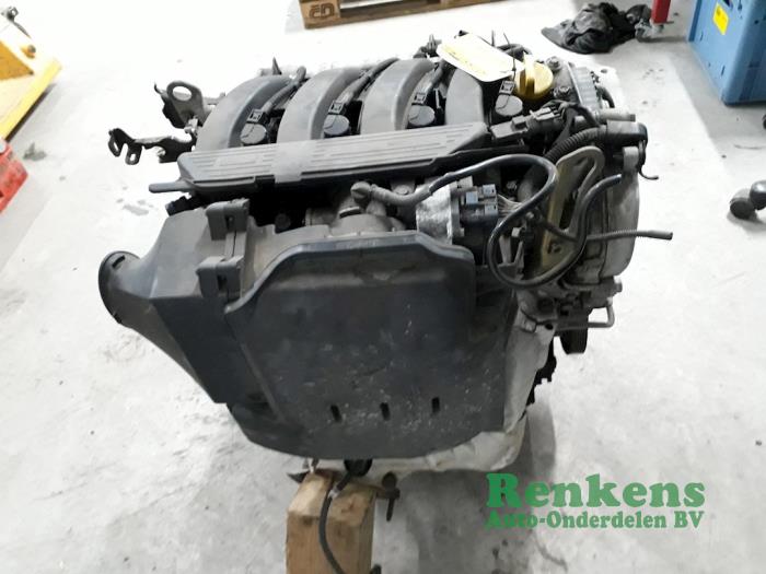 Engine from a Renault Laguna II Grandtour (KG) 1.8 16V 2002
