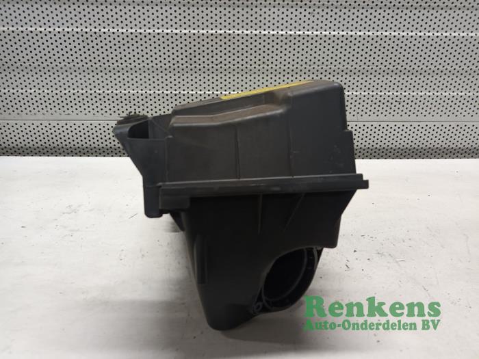 Begagnade Luftfilterhus Volkswagen Golf IV (1J1) 1.9 TDI 100 Pris € 25,00 Marginaltabell erbjuds av Renkens Auto-Onderdelen B.V.
