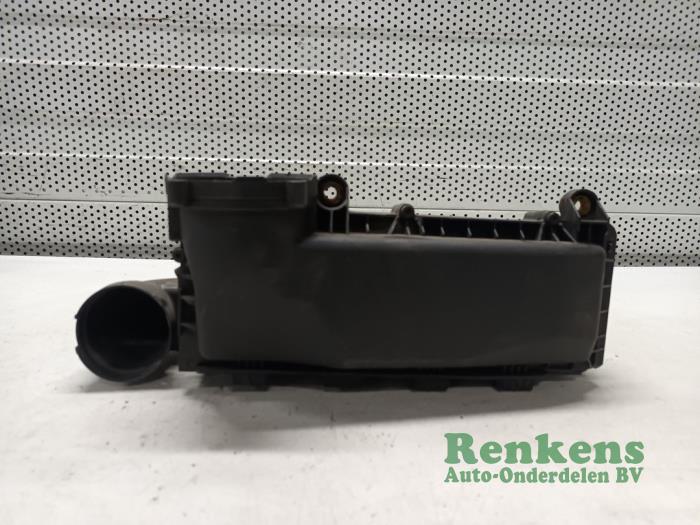 Gebrauchte Luftfiltergehäuse Peugeot 207/207+ (WA/WC/WM) 1.6 HDi 16V Preis € 30,00 Margenregelung angeboten von Renkens Auto-Onderdelen B.V.