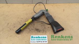 Usagé Tendeur de ceinture gauche Opel Vectra Prix € 20,00 Règlement à la marge proposé par Renkens Auto-Onderdelen B.V.