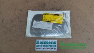 New Mirror glass, left Ford Galaxy Price € 16,94 Inclusive VAT offered by Renkens Auto-Onderdelen B.V.