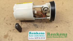 Used Petrol pump Volkswagen Fox (5Z) 1.2 Price € 35,00 Margin scheme offered by Renkens Auto-Onderdelen B.V.