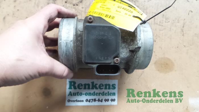 Gebrauchte Luftmassenmesser Audi A4 Quattro (B6) 2.5 TDI V6 Preis € 20,00 Margenregelung angeboten von Renkens Auto-Onderdelen B.V.