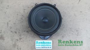 Used Speaker Audi A4 Avant (B6) 2.5 TDI 155 24V Price € 10,00 Margin scheme offered by Renkens Auto-Onderdelen B.V.