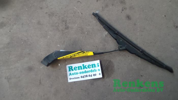 1908779 Ford Fusion Rear wiper arms stock | ProxyParts.com
