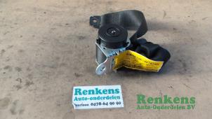Usagé Ceinture de sécurité arrière droite Opel Zafira (M75) 1.6 16V Prix € 40,00 Règlement à la marge proposé par Renkens Auto-Onderdelen B.V.