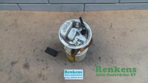 Używane Pompa benzynowa Volkswagen New Beetle (9C1/9G1) 1.6 Cena € 35,00 Procedura marży oferowane przez Renkens Auto-Onderdelen B.V.