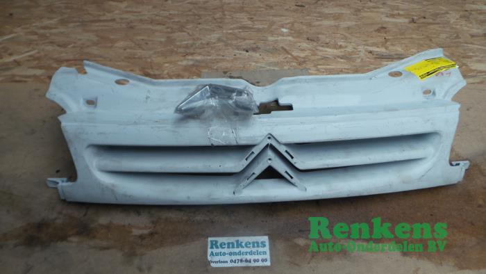 Nya Grill Citroen Berlingo Pris € 19,84 Inklusive moms erbjuds av Renkens Auto-Onderdelen B.V.