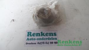 Używane Lozysko oporowe Opel Kadett E (39/49) 1.2 S Cena € 15,00 Procedura marży oferowane przez Renkens Auto-Onderdelen B.V.