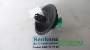 Used Fuel cap Fiat Scudo (220Z) 2.0 JTD 16V Price € 15,00 Margin scheme offered by Renkens Auto-Onderdelen B.V.