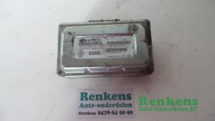 Usados Ordenador de caja automática Renault Vel Satis (BJ) 2.2 dCi 150 16V Precio € 50,00 Norma de margen ofrecido por Renkens Auto-Onderdelen B.V.