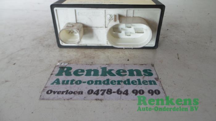 Usagé Ordinateur refroidisseur Skoda Fabia (6Y2) 1.4i 16V Prix € 15,00 Règlement à la marge proposé par Renkens Auto-Onderdelen B.V.