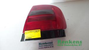 Używane Tylne swiatlo pozycyjne prawe Audi A4 (B5) 1.6 Cena € 25,00 Procedura marży oferowane przez Renkens Auto-Onderdelen B.V.