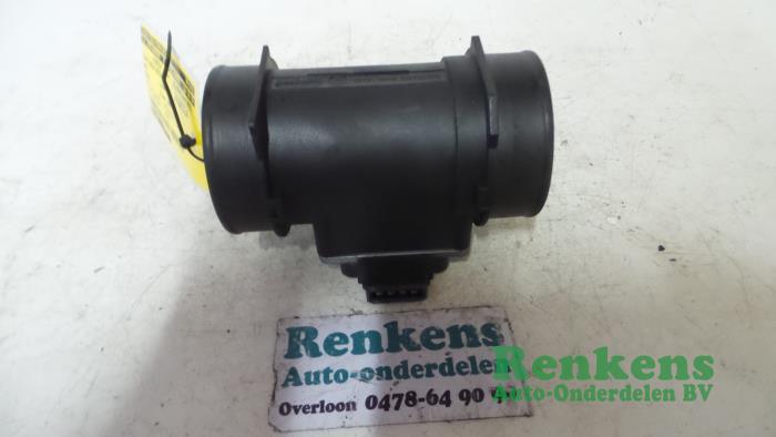 Gebrauchte Luftmassenmesser Opel Astra F (53B) 1.8i 16V Preis € 20,00 Margenregelung angeboten von Renkens Auto-Onderdelen B.V.