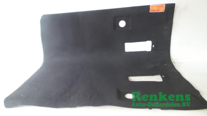Usagé Coffre tapis Renault Modus/Grand Modus (JP) 1.2 16V Prix € 20,00 Règlement à la marge proposé par Renkens Auto-Onderdelen B.V.