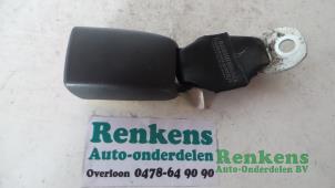 Used Rear seatbelt buckle, centre Citroen C1 1.0 12V Price € 15,00 Margin scheme offered by Renkens Auto-Onderdelen B.V.