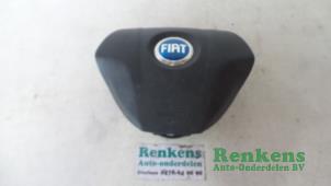 Usagé Airbag gauche (volant) Fiat Grande Punto (199) 1.4 Prix € 50,00 Règlement à la marge proposé par Renkens Auto-Onderdelen B.V.