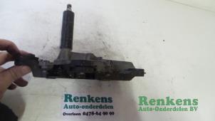 Used Rear wiper motor Ford Focus 2 1.8 TDCi 16V Price € 15,00 Margin scheme offered by Renkens Auto-Onderdelen B.V.