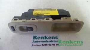 Usados Interruptor de ventanilla eléctrica Volvo S80 (TR/TS) 2.4 SE 20V 170 Precio € 20,00 Norma de margen ofrecido por Renkens Auto-Onderdelen B.V.
