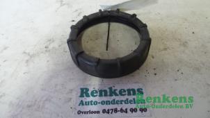 Used Lock ring in fuel tank Seat Ibiza III (6L1) 1.4 16V 75 Price € 10,00 Margin scheme offered by Renkens Auto-Onderdelen B.V.