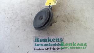 Używane Klakson Peugeot 107 1.0 12V Cena € 15,00 Procedura marży oferowane przez Renkens Auto-Onderdelen B.V.