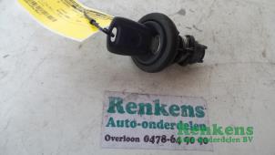 Używane Wkladka zamka tylnego Fiat Punto II (188) 1.2 60 S 3-Drs. Cena € 15,00 Procedura marży oferowane przez Renkens Auto-Onderdelen B.V.