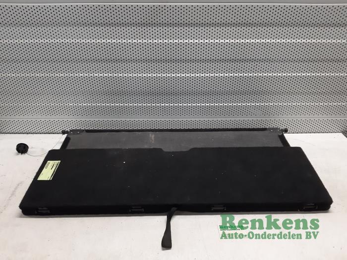 Boot mat from a Opel Astra J (PC6/PD6/PE6/PF6) 1.6 16V 2011