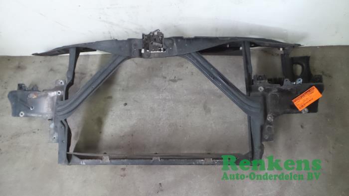 Używane Panel przedni Seat Toledo (1M2) 1.6 Cena € 50,00 Procedura marży oferowane przez Renkens Auto-Onderdelen B.V.