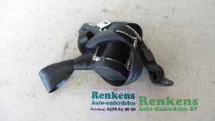 Used Rear seatbelt, centre Peugeot 207/207+ (WA/WC/WM) 1.6 16V VTi Price € 40,00 Margin scheme offered by Renkens Auto-Onderdelen B.V.