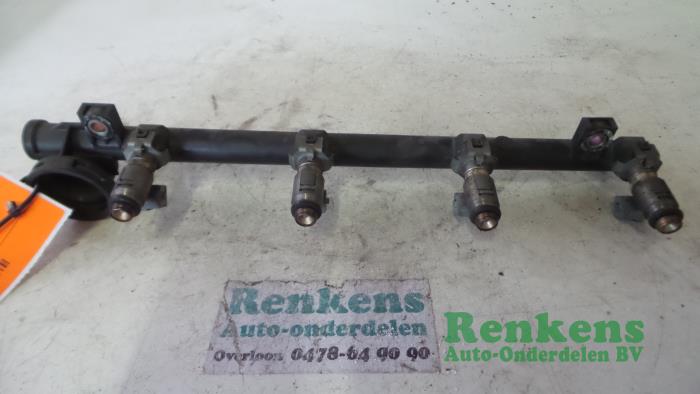 Usagé Système d'injection Renault Scénic I (JA) 1.4 16V Prix € 40,00 Règlement à la marge proposé par Renkens Auto-Onderdelen B.V.