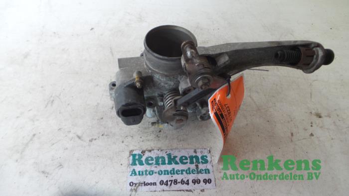 Używane Przepustnica Renault Kangoo (KC) 1.4 Cena € 35,00 Procedura marży oferowane przez Renkens Auto-Onderdelen B.V.