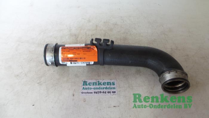 Gebrauchte Turboschlauch Volkswagen Golf V (1K1) 1.9 TDI Preis € 30,00 Margenregelung angeboten von Renkens Auto-Onderdelen B.V.