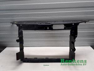Used Front panel Skoda Roomster (5J) 1.2 12V HTP Price € 60,00 Margin scheme offered by Renkens Auto-Onderdelen B.V.