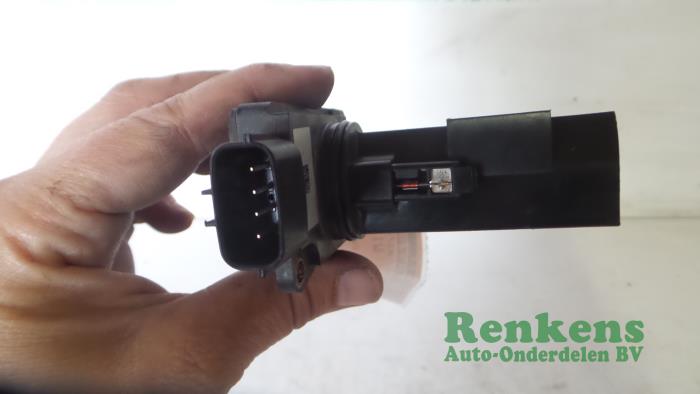 Gebrauchte Luftmassenmesser Opel Agila (B) 1.0 12V Preis € 20,00 Margenregelung angeboten von Renkens Auto-Onderdelen B.V.