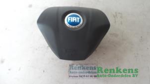 Usagé Airbag gauche (volant) Fiat Grande Punto (199) 1.2 Prix € 50,00 Règlement à la marge proposé par Renkens Auto-Onderdelen B.V.