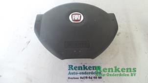 Usagé Airbag gauche (volant) Fiat Panda (169) 1.1 Fire Prix € 40,00 Règlement à la marge proposé par Renkens Auto-Onderdelen B.V.