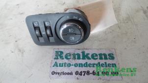 Used Light switch Opel Corsa D 1.3 CDTi 16V ecoFLEX Price € 20,00 Margin scheme offered by Renkens Auto-Onderdelen B.V.