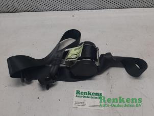 Used Rear seatbelt, right Renault Scénic III (JZ) 1.5 dCi 110 Price € 50,00 Margin scheme offered by Renkens Auto-Onderdelen B.V.