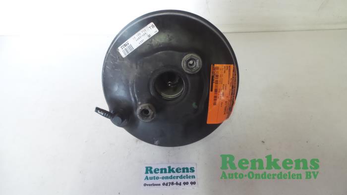 Usagé Assistant de freinage Opel Vectra C Caravan 1.9 CDTI 16V Prix € 60,00 Règlement à la marge proposé par Renkens Auto-Onderdelen B.V.