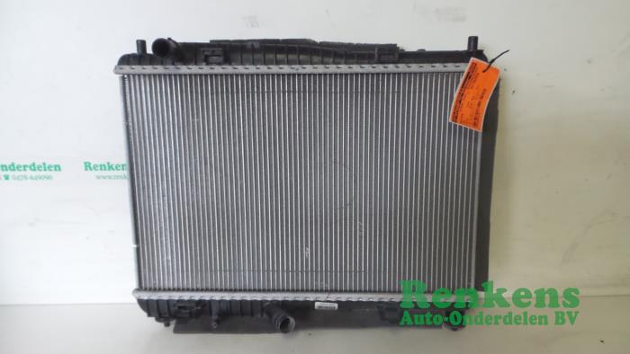 Usagé Radiateur Ford Fiesta 6 (JA8) 1.25 16V Prix € 40,00 Règlement à la marge proposé par Renkens Auto-Onderdelen B.V.