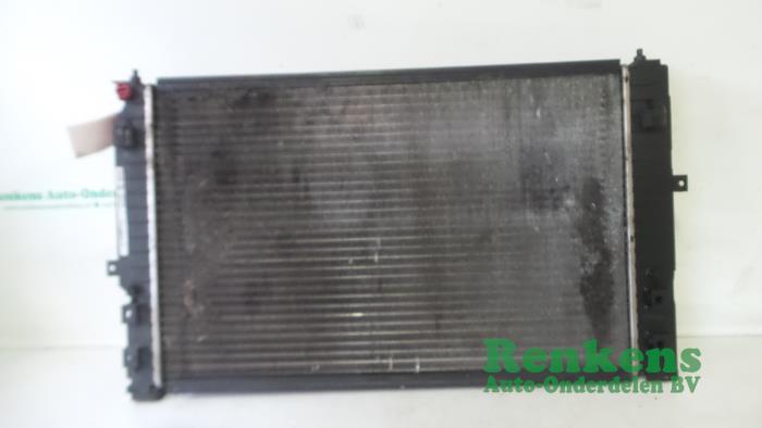 Usagé Radiateur Volkswagen Passat Variant (3B6) 1.9 TDI 130 Prix € 40,00 Règlement à la marge proposé par Renkens Auto-Onderdelen B.V.
