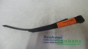 Used Rear wiper arm Skoda Octavia Combi (1Z5) 2.0 RS TDI PD 16V Price € 15,00 Margin scheme offered by Renkens Auto-Onderdelen B.V.