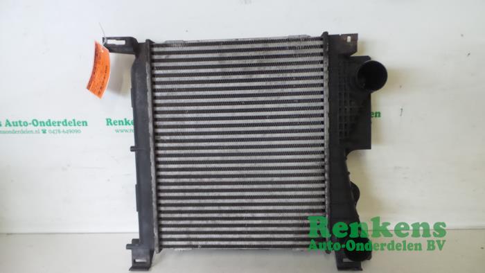 Usagé Intercooler Chrysler Voyager/Grand Voyager (RG/RS) 2.8 CRD 16V Autom. Prix € 50,00 Règlement à la marge proposé par Renkens Auto-Onderdelen B.V.