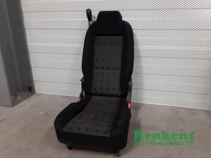 Rear seat from a Peugeot 307 SW (3H) 2.0 HDi 135 16V FAP 2008
