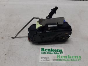 Used Door lock mechanism 2-door, right Audi A3 (8P1) 2.0 TDI 16V Price € 40,00 Margin scheme offered by Renkens Auto-Onderdelen B.V.