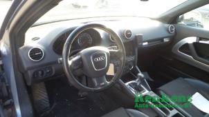 Usados Juego y módulo de airbag Audi A3 (8P1) 2.0 TDI DPF Precio € 350,00 Norma de margen ofrecido por Renkens Auto-Onderdelen B.V.