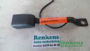 Usagé Attache ceinture avant gauche Opel Agila (B) 1.2 16V Prix € 20,00 Règlement à la marge proposé par Renkens Auto-Onderdelen B.V.