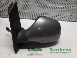 Usados Retrovisor externo izquierda Seat Altea XL (5P5) 1.9 TDI Precio € 40,00 Norma de margen ofrecido por Renkens Auto-Onderdelen B.V.