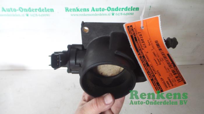 Usagé Boitier papillon Ford Mondeo III 1.8 16V Prix € 30,00 Règlement à la marge proposé par Renkens Auto-Onderdelen B.V.